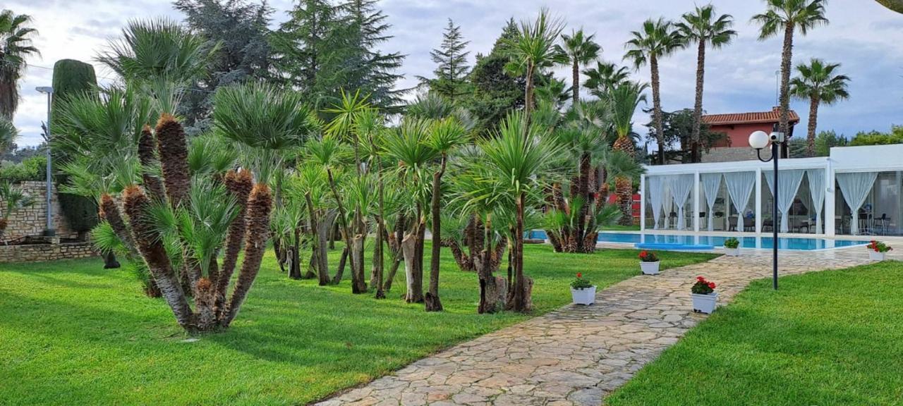 B&B Villa Adriana 安德里亚 外观 照片